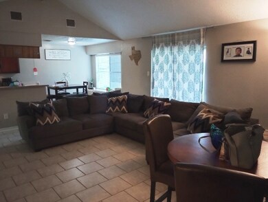 7230 Winding Trace Dr, Houston, TX 77086 - photo 5