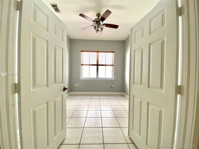 4851 NW 112th Ct, Doral, FL 33178 - photo 5