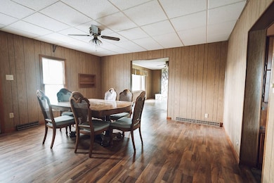 1045 N Webster St, Red Cloud, NE 68970 - photo 5