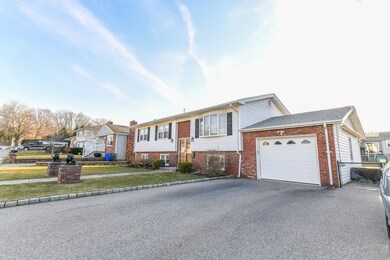 135 Clark Ave, Cranston, RI 02920 - photo 3