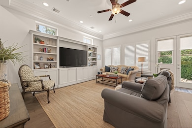 1607 W Rose Terrace Ln, Houston, TX 77055 - photo 4