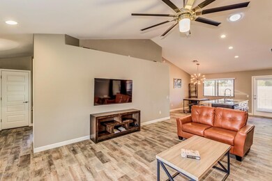SPACIOUS GREAT ROOM LAYOUT