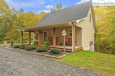 Perfect Mountain Home with a creek
