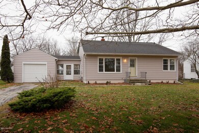 1406 Trails End St-102