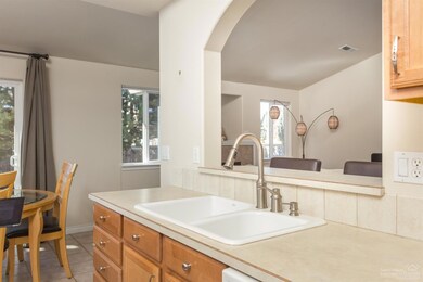 19547 Greatwood Loop, Bend, OR 97702 - photo 5