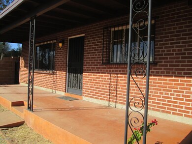 239 E Waverly St, Tucson, AZ 85705 - photo 4