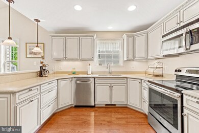 568 Hawk Hill Dr, Prince Frederick, MD 20678 - photo 7