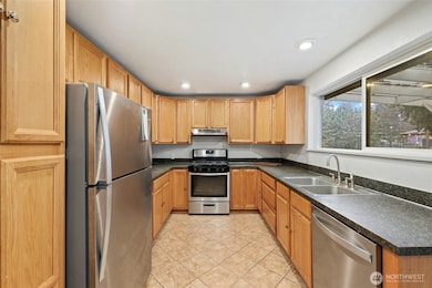 1211 Stillwell St NE, Olympia, WA 98516 - photo 5