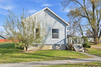 409 N Pearl St, Butler, IN 46721 - photo 2