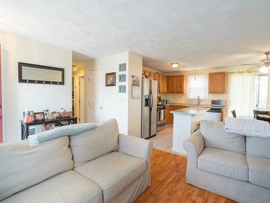 28 Samuel Ct, Cranston, RI 02920 - photo 4