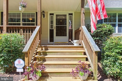 811 Long Point Rd, Hague, VA 22469 - photo 6