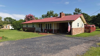 806 Sampson Ave, Mena, AR 71953 - photo 3