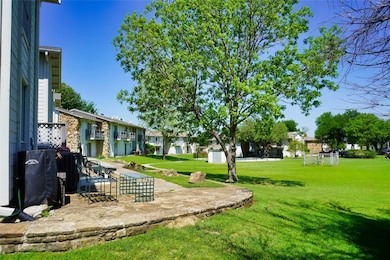 100 Harbor Dr unit 102, Bridgeport, TX 76426 - photo 4