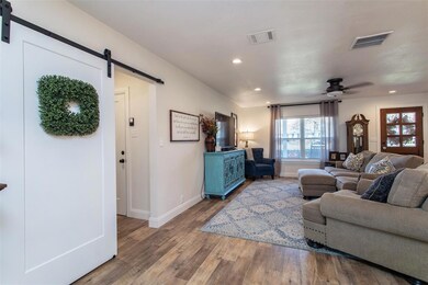 104 San Chez Dr, Gainesville, TX 76240 - photo 5