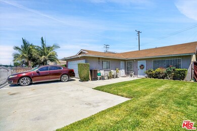 613 W Spruce St, Compton, CA 90220 - photo 7