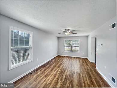 48 Mopsy Ct, Ranson, WV 25438 - photo 7