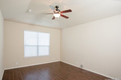 10842 Mustang Oak Dr, San Antonio, TX 78254 - photo 7