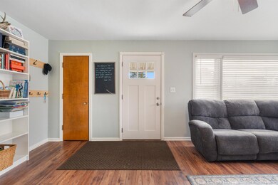 918 E 5th St, Auburn, IN 46706 - photo 2