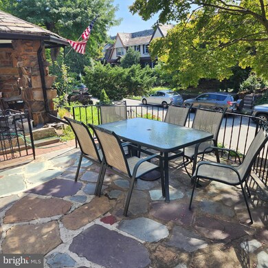 175 Stoneway Ln, Bala Cynwyd, PA 19004 - photo 2