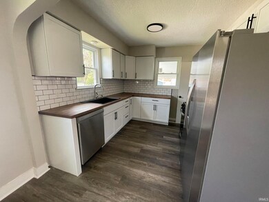 609 S Walsh St, Garrett, IN 46738 - photo 3