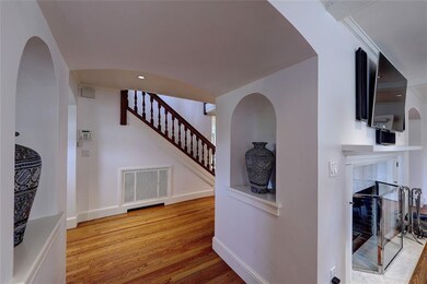 1 Intervale Rd, Providence, RI 02906 - photo 6