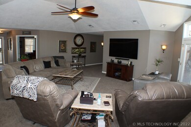 You will love the vaulted ceiling the huge family