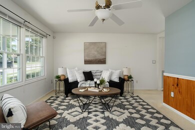 205 Greenview Ave, Reisterstown, MD 21136 - photo 4