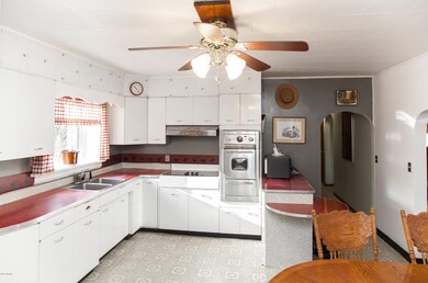 Kitchen/dining