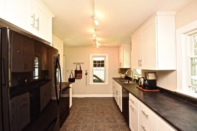 78 Dennett St, Portland, ME 04102 - photo 5