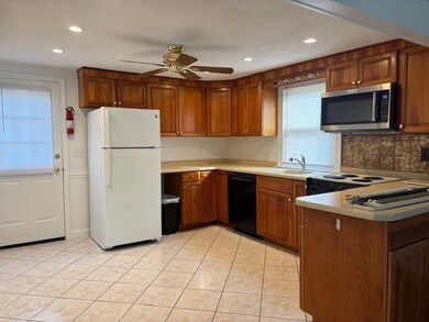 5 Salem Ave unit 1, Woburn, MA 01801 - photo 4