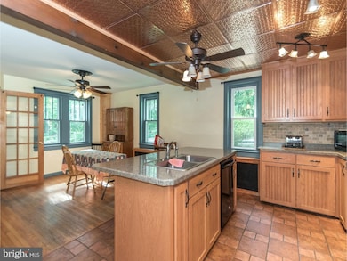 3103 Goezel Rd unit 44, Perkiomenville, PA 18074 - photo 6