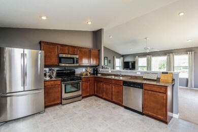 007-Kitchen_Dining_Room-2792602-medium