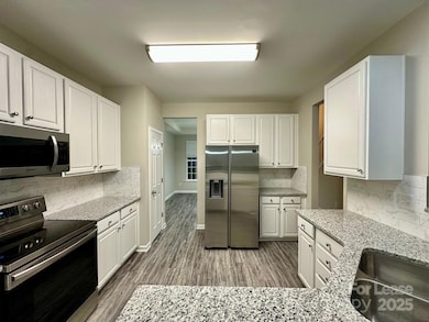 4427 Eglinton Toll Ct, Charlotte, NC 28213 - photo 5