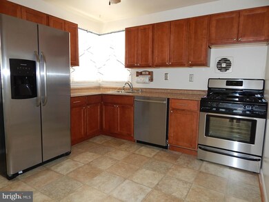 2822 Hoffman Ave, Halethorpe, MD 21227 - photo 2