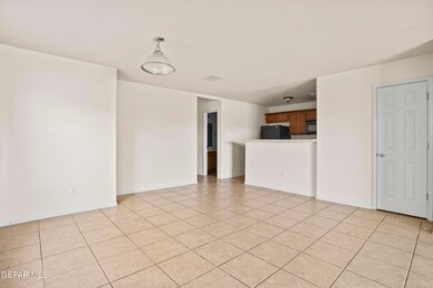 5740 Saluki Dr unit A, El Paso, TX 79924 - photo 6