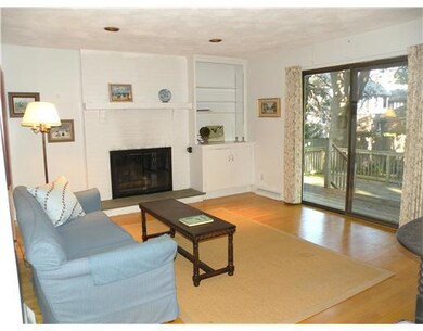 505 Elmgrove Ave, Providence, RI 02906 - photo 4