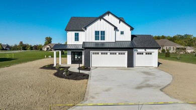 1528 Shadow Run Trail, Bluffton, IN 46714 - photo 2