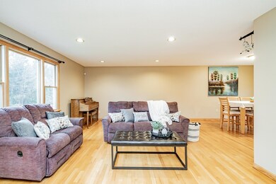 5 Judy Ln, East Longmeadow, MA 01028 - photo 5