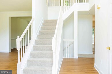 11724 Bryce Overlook Ct, Columbia, MD 21044 - photo 2