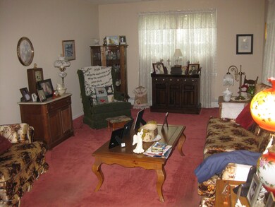 121 Wyndham Dr, Cresco, PA 18326 - photo 4