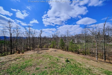 9000-9001 Claymont Cir, Hurricane, WV 25526 - photo 2