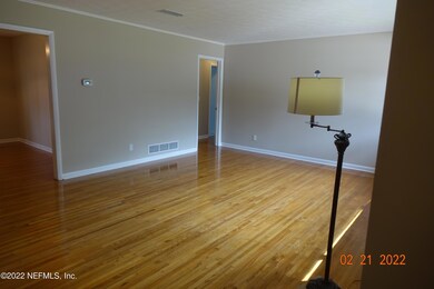 1675 Mount Vernon Dr, Jacksonville, FL 32210 - photo 4
