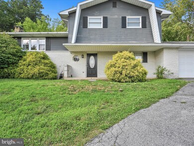 792 Fairmont Ave, Mohnton, PA 19540 - photo 3