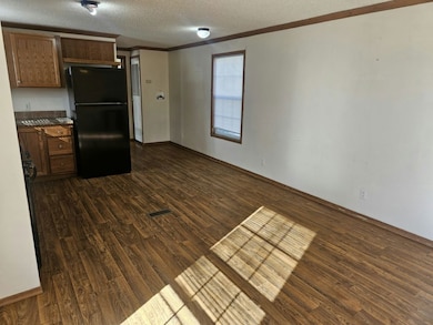 16031 Beech Daly Rd unit 4, Taylor, MI 48180 - photo 5