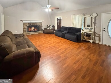 334 Barnetts Bridge Rd, Jackson, GA 30233 - photo 2