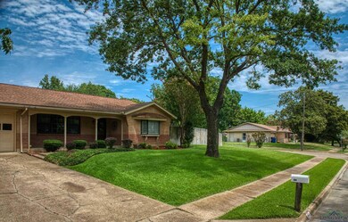 545 Lakeshore Dr, Ennis, TX 75119 - photo 3