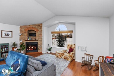 05-Living Room