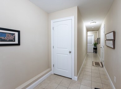 7 Cascade Cir unit 7, MerriMacK, NH 03054 - photo 4