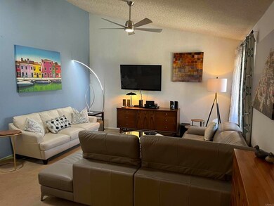 1747 Catalpa Rd, Carlsbad, CA 92011 - photo 3