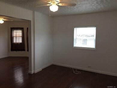 LIVING ROOM - DINING ROOM